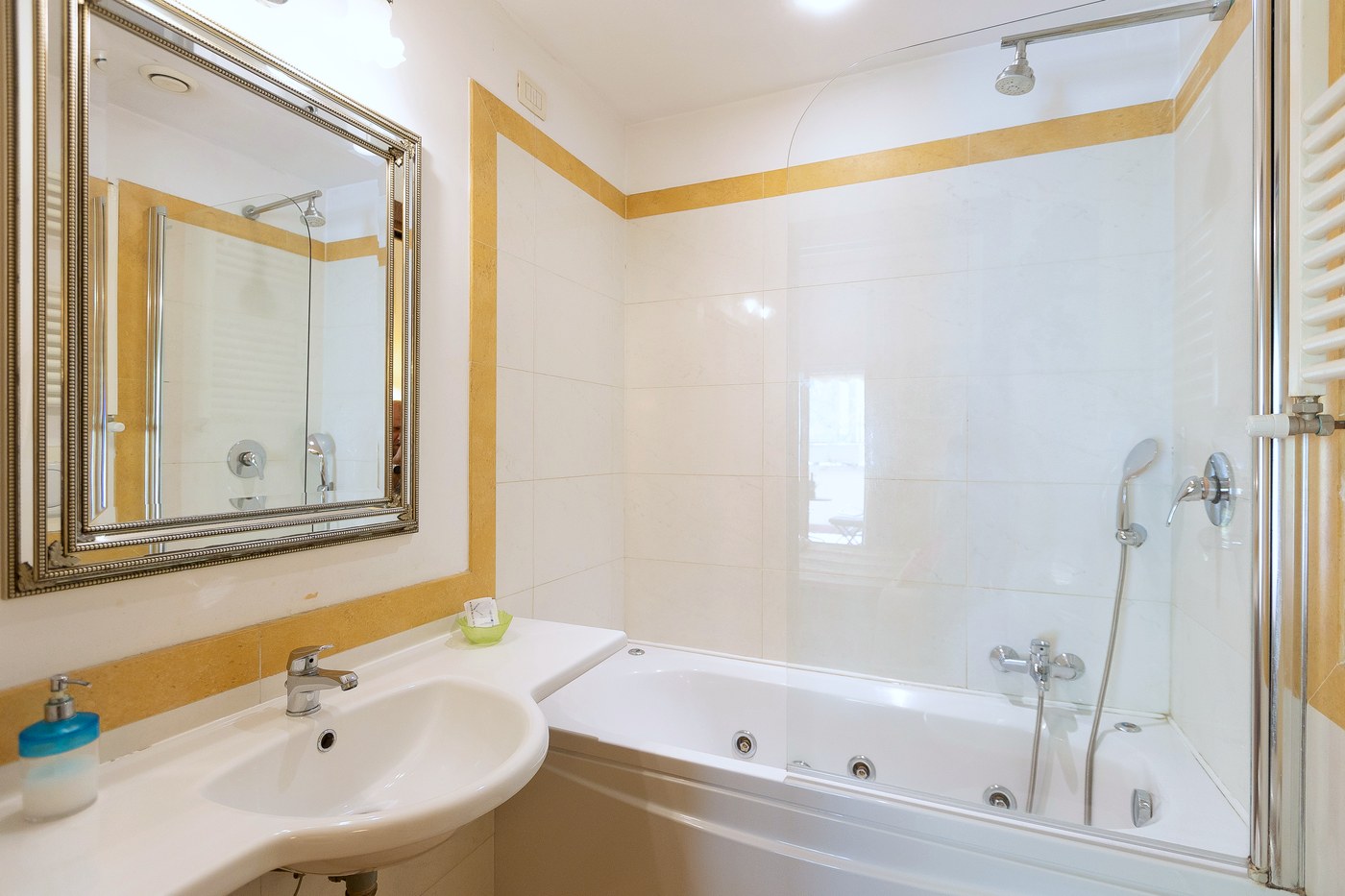Bagno con idromassaggio